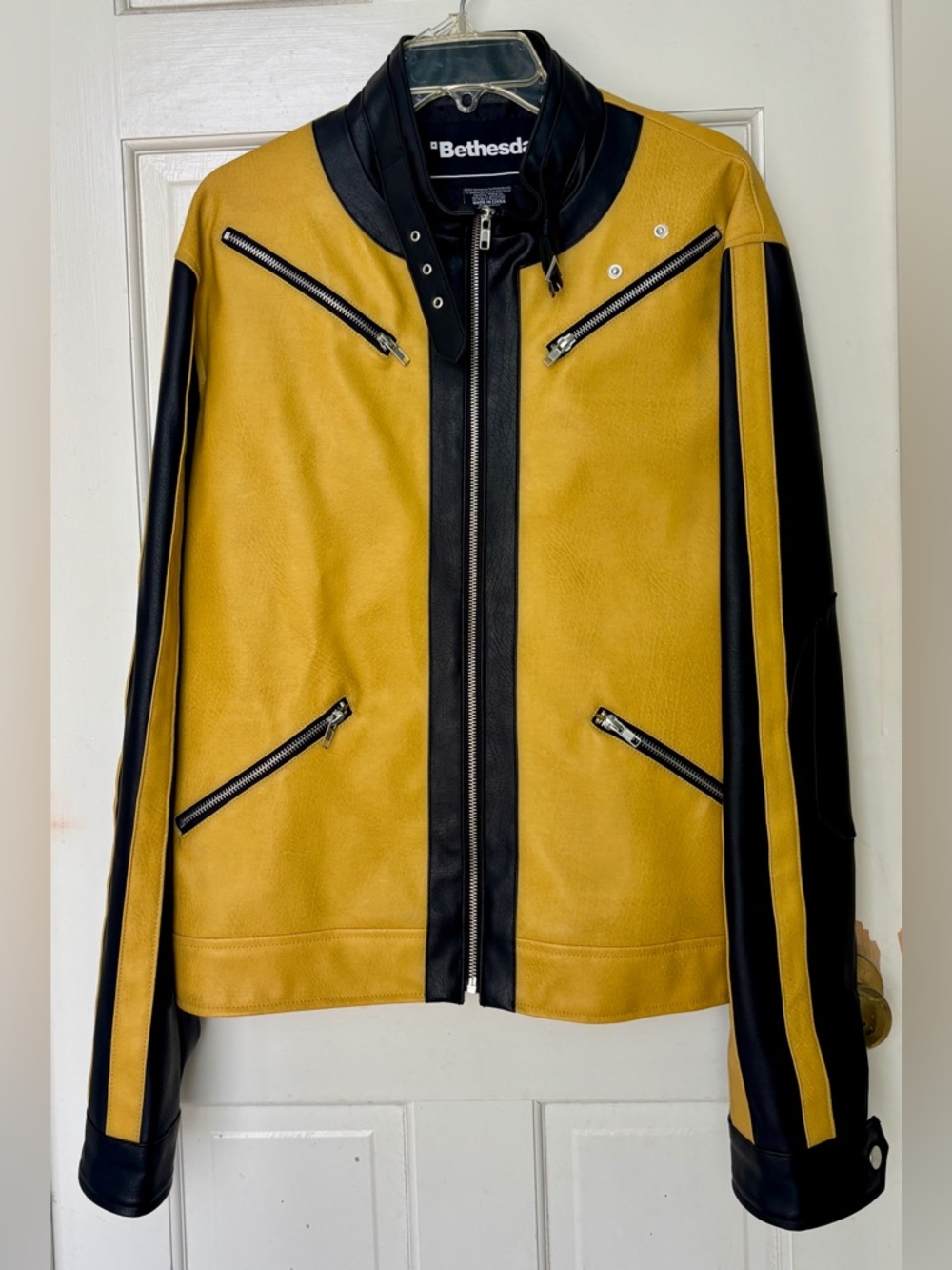 Bethesda 2017 Wolfenstein II The New Colossus Jacket L